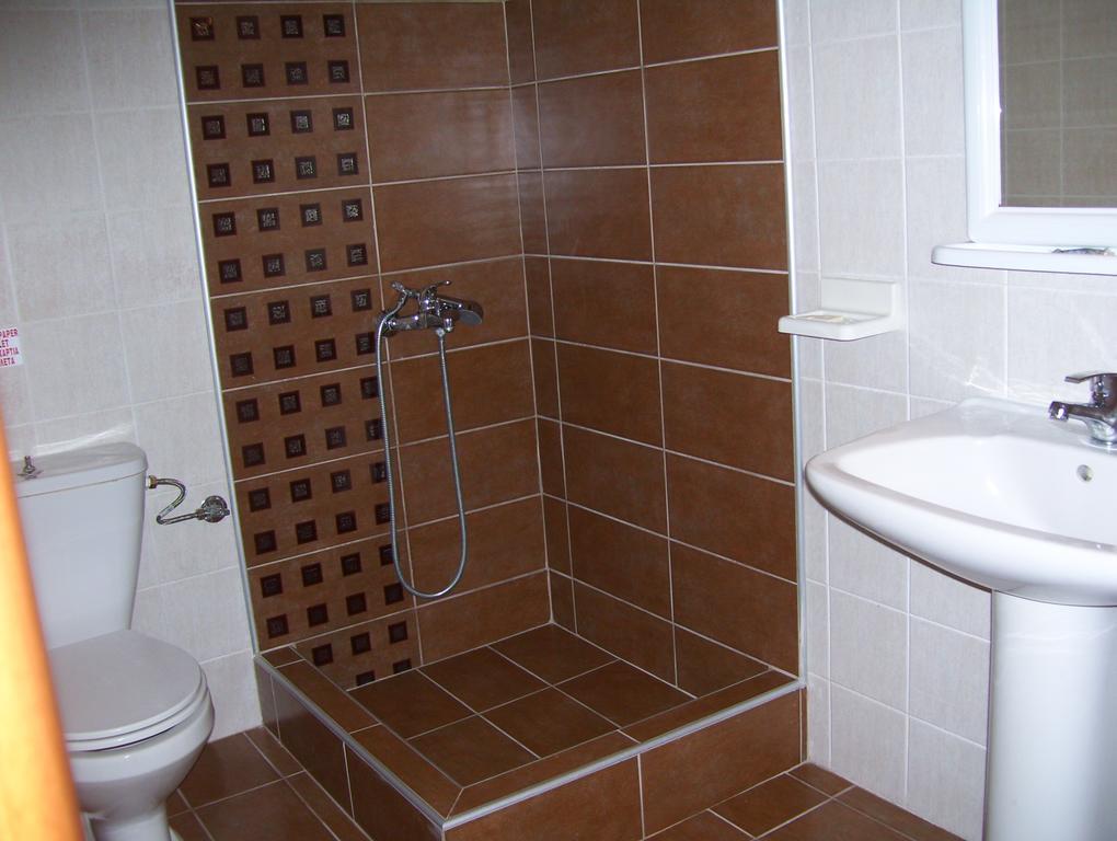 Verginia Studios Korinos Luaran gambar